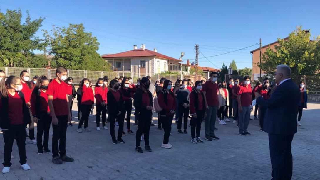 Divriği Naci Demirağ Anadolu Lisesi 'nin 2021-2022 Eğitim Öğretim Yılı açılışı